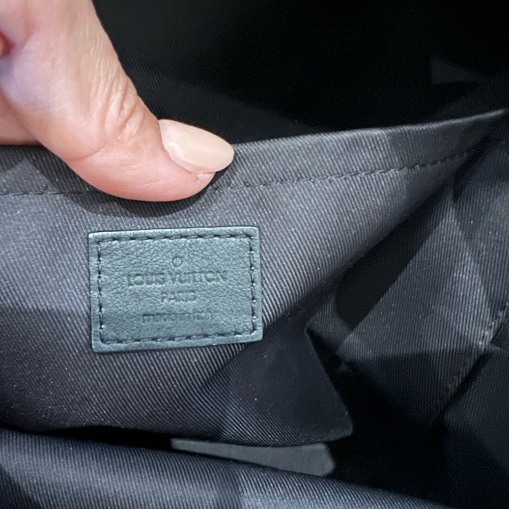 Louis Vuitton PALM SPRINGS MM Backpack - Picture 7 of 13